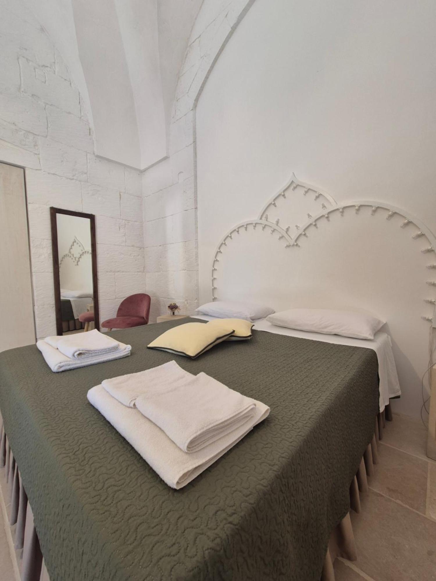Casa Frea Dimora Storica Bed & Breakfast Martano Exterior foto
